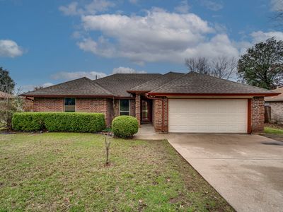 705 Daniels Dr, Crowley, TX, 76036