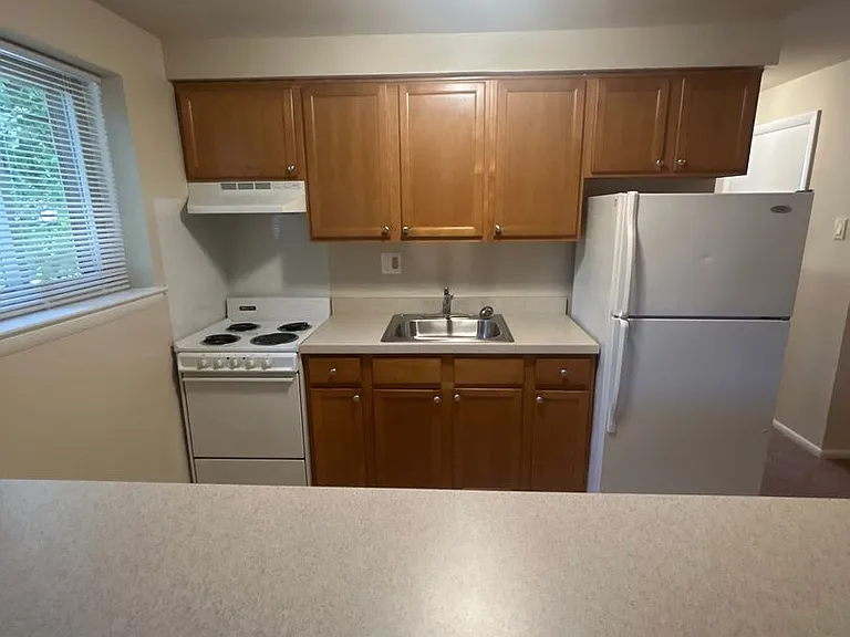 320 Chester Pike — Photo 4
