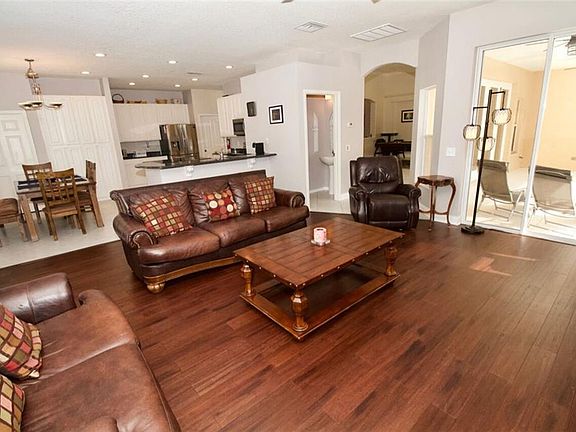 4th image of 500 Somerhill Dr NE