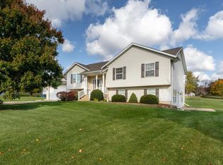 183 Cimarron Dr, Valparaiso, IN 46385