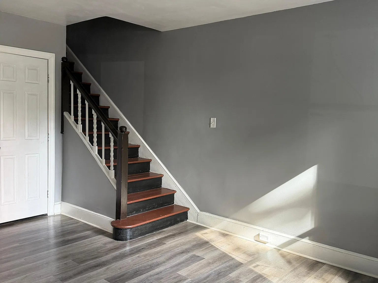 4 bed, 3.5 bath, 1652 sqft, $2,250 — Photo 2