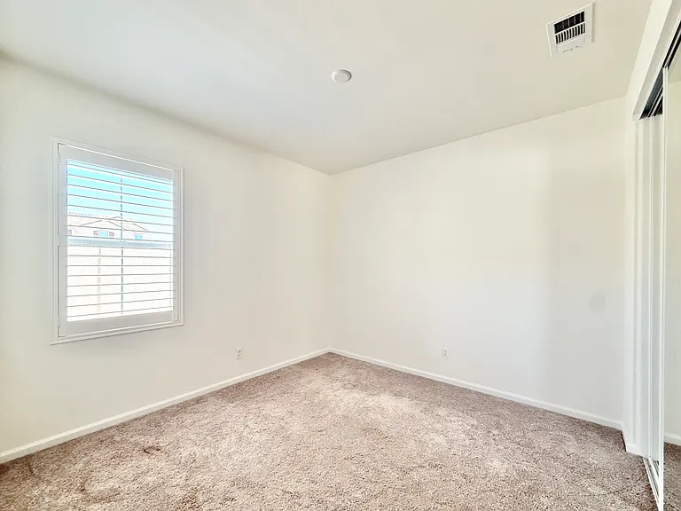 1047 Piedmont Rd — Photo 10