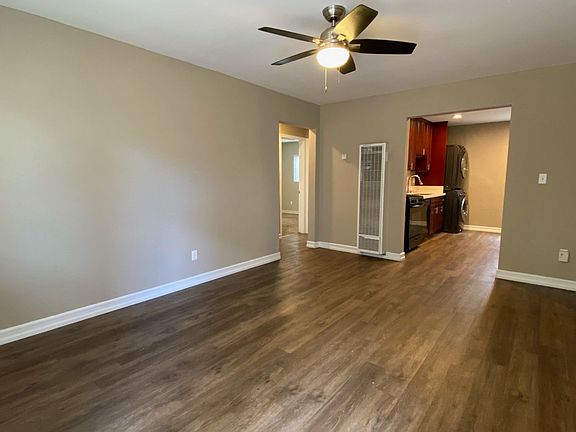 4th image of 4233 Euclid Ave #4245