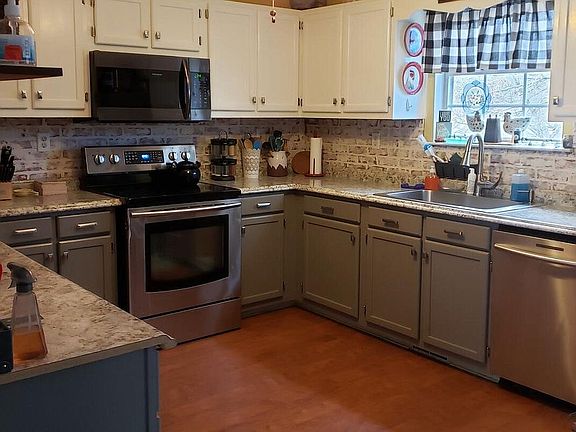 2nd image of 6988 Stoneridge Dr