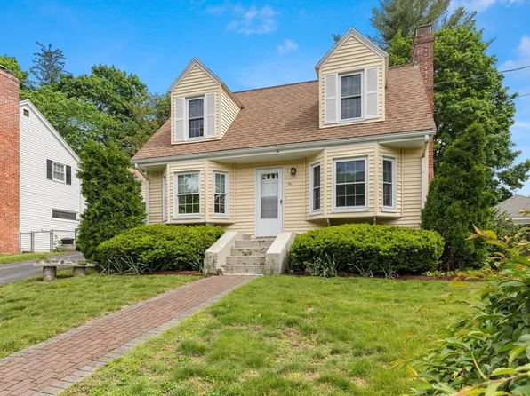 66 Mount Vernon St, Haverhill, MA 01830