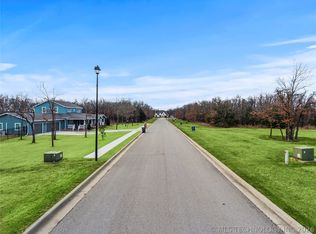 2703 Mountain Rd, Bartlesville, OK 74003