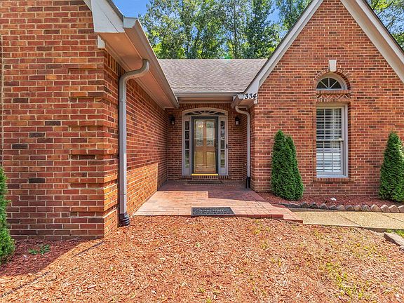 3rd image of 334 Brook Ridge Dr