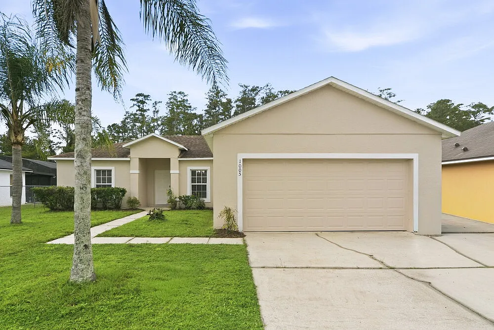 3 bed, 2.0 bath, 1314 sqft, $1,805 — Photo 1
