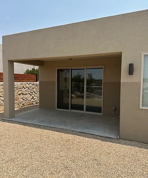 4631 Melrose Rd — Photo 20