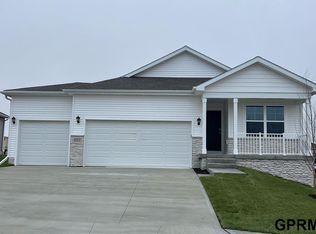 8512 S 183rd Ave, Omaha, NE 68136