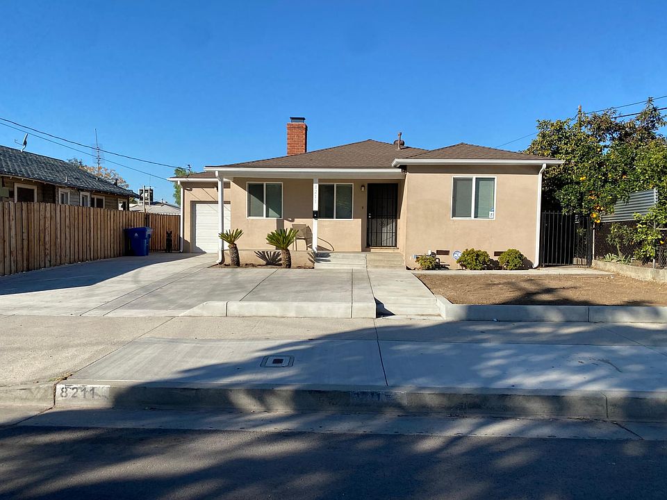 Front porch with sitting area. Parking for 3 average size cars.