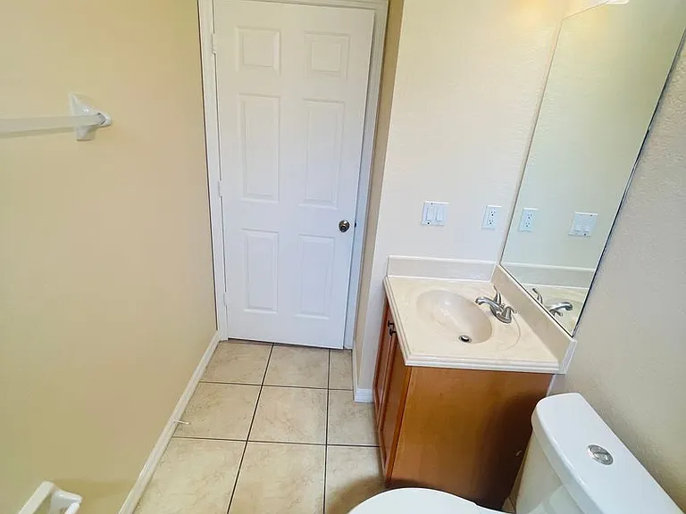 404 Cinnamon Dr — Photo 28