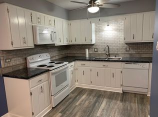 200 Woodrow St APT 3, Manhattan, IL 60442