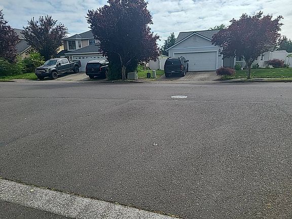 4th image of 2600 Oxford St