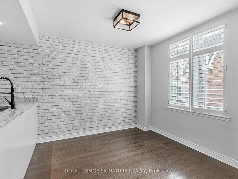 100 Redpath Ave #23 — Photo 8
