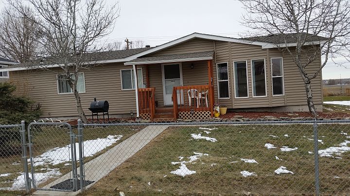 1st image of 1052 Horn St