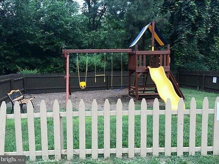 2 Glendale Rd #2 — Photo 5