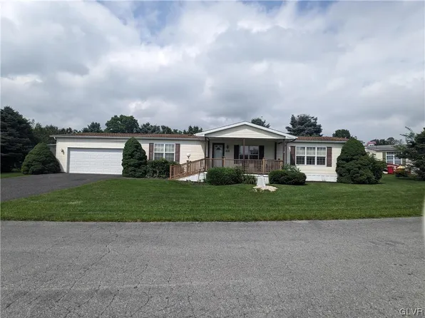 770 Bayberry Dr, Breinigsville, PA 18031