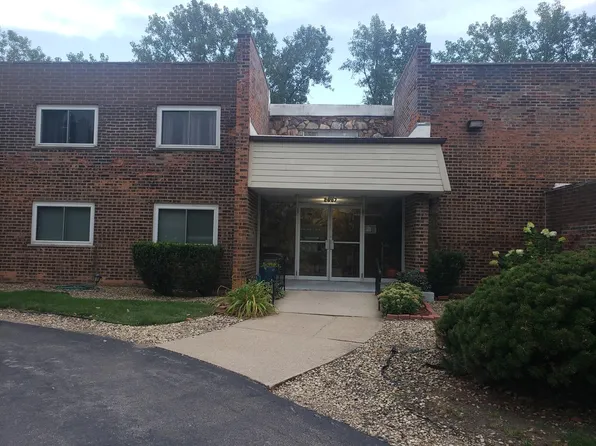 2807 Willow Rd APT 103, Homewood, IL 60430