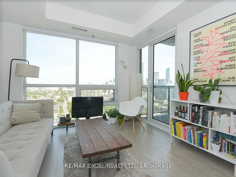 318 Richmond St W #2502 — Photo 4
