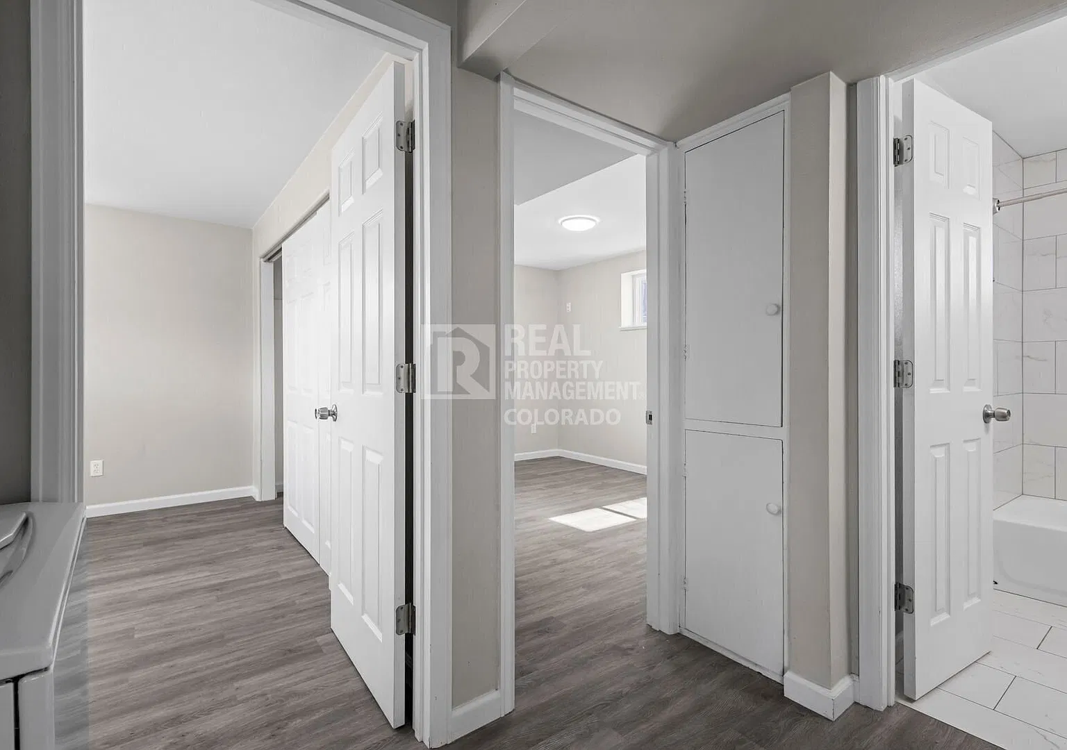 Updated 2-Bedroom Rental with Huge Fenced Backyard in Rosedale — Photo 3