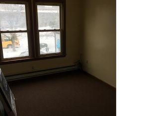 142 Millbury St #2F, Worcester, MA 01610