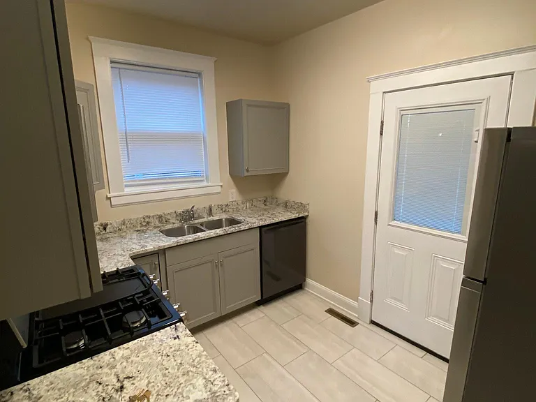 3224 Hanover Ave — Photo 9
