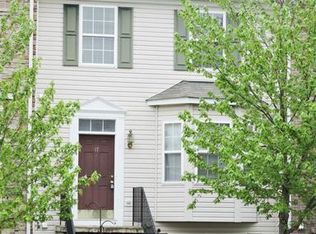 17 Snowberry St, Charles Town, WV 25414