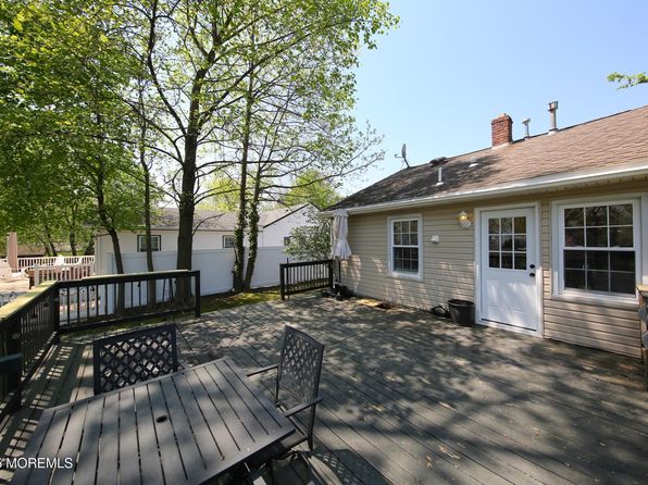 325 W Prospect Avenue, Keyport, NJ 07735