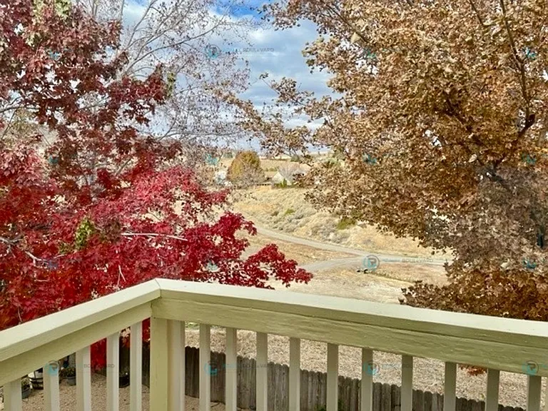 6220 Stone Valley Dr — Photo 29