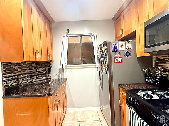 4th image of 12 Palm Ct