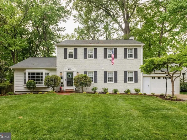 8428 Stable Dr, Alexandria, VA 22308