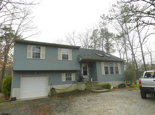 200 Briarwood Ln, Galloway, NJ 08205
