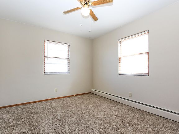 4th image of 1640 Cumberland St APT 13