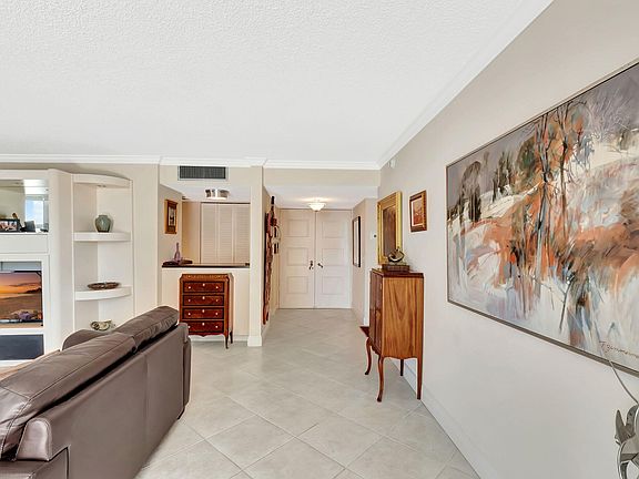 4th image of 2200 S Ocean Boulevard #405