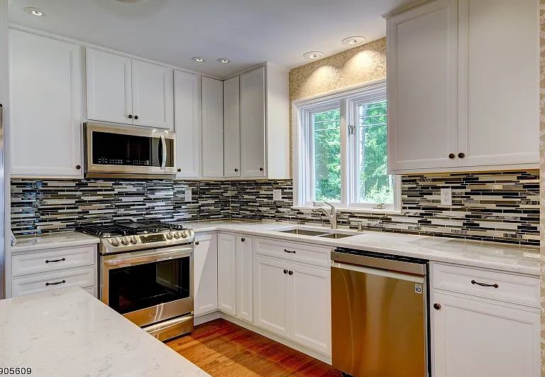 18 Strawberry Ln — Photo 10