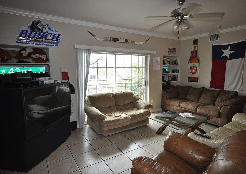 1st image of 1023 W 24th St APT 802