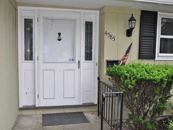 2nd image of 4585 Shires Ct