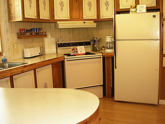 3rd image of 63 Nautilus Dr