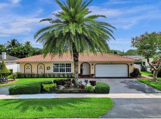 10 Tam O Shanter Ln, Boca Raton, FL 33431
