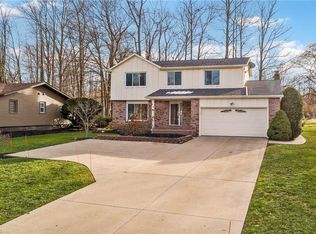 31560 Crabtree Ln, Solon, OH 44139
