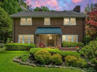 809 Oxford Rd, Ann Arbor, MI 48104