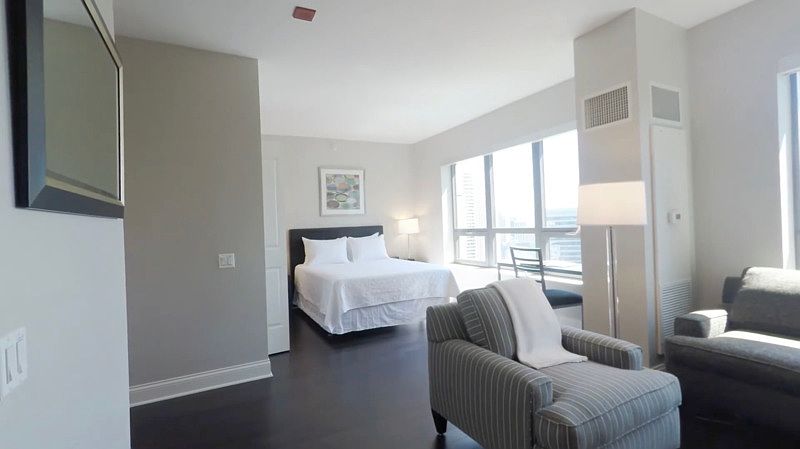 1st image of 55 W Hubbard St