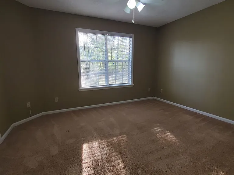 2403 Spring Valley Cir — Photo 7