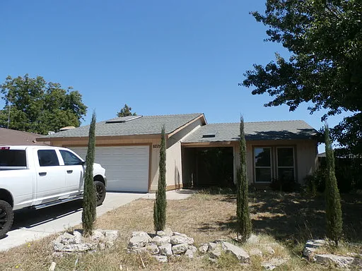 8225 Essen Way photo 1