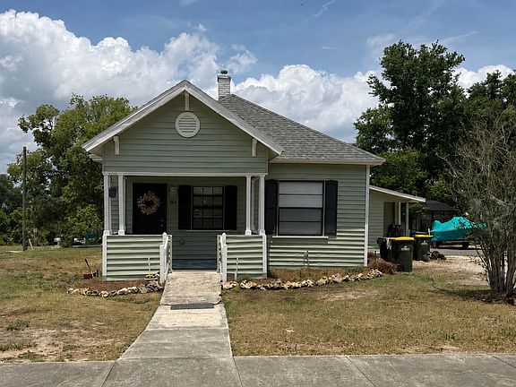 2nd image of 984 W Desoto St #984