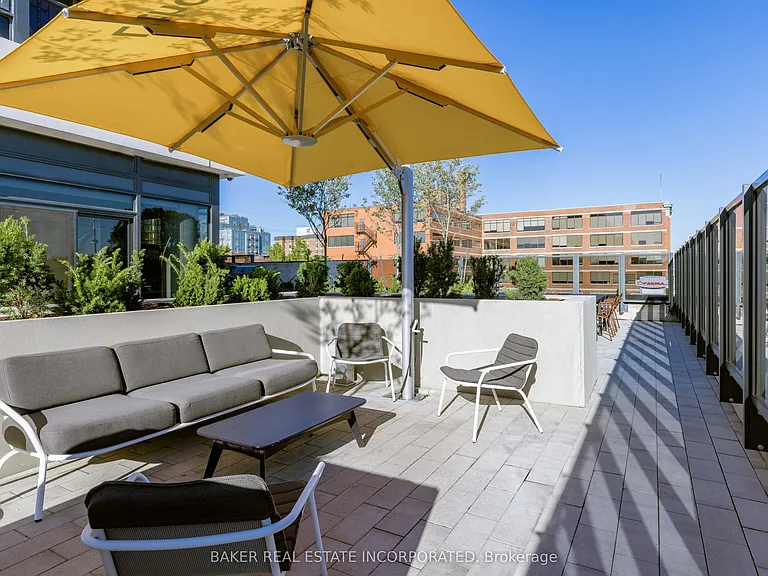 740 Dupont St #707 — Photo 11