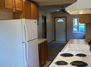 933 N 39th St, Lincoln, NE 68503
