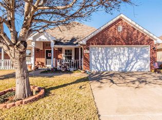 3717 Regency Cir, Fort Worth, TX 76137