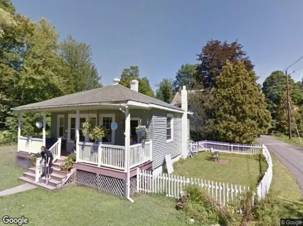 11 Peck Ave, Round Lake, NY 12151